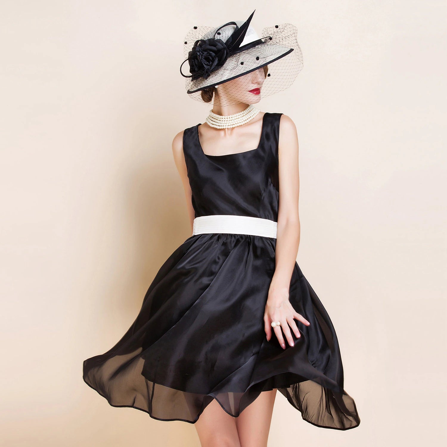 Wholesale Artistic / Retro Elegant Sinamay / Abaca Fascinators / Hats with Feather / Flower / Tulle 1PC Fall Wedding / Party / Evening / Melbourne Cup Headpiece