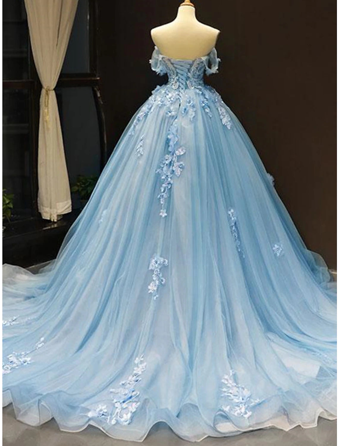 Wholesale  Ball Gown Prom Dresses Floral Wedding Dress Court Train Short Sleeve Sweetheart Lace with Pleats Appliques