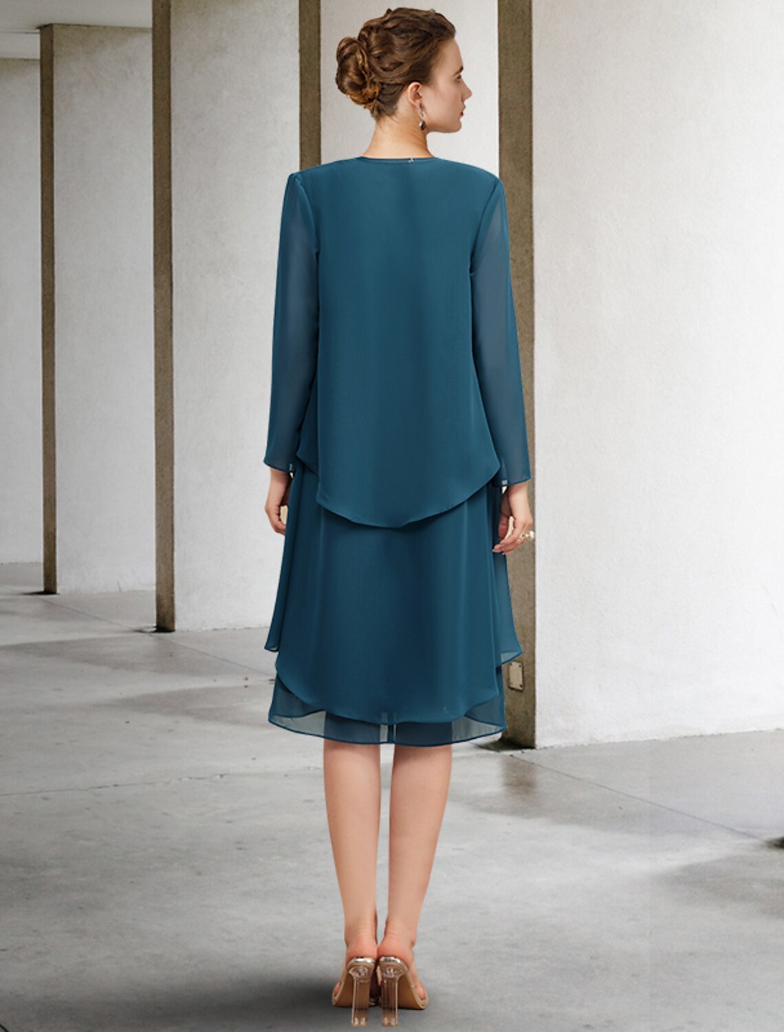 Wholesale  Two Piece Sheath / Column Mother of the Bride Dress Church Vintage Elegant V Neck Knee Length Chiffon Sleeveless Wrap Included Jacket Dresses with Draping Tier