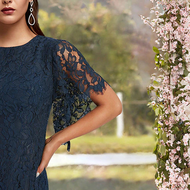 Wholesale Sheath / Column Mother of the Bride Dress Wedding Guest Elegant Jewel Neck Tea Length Lace Short Sleeve with Solid Color
