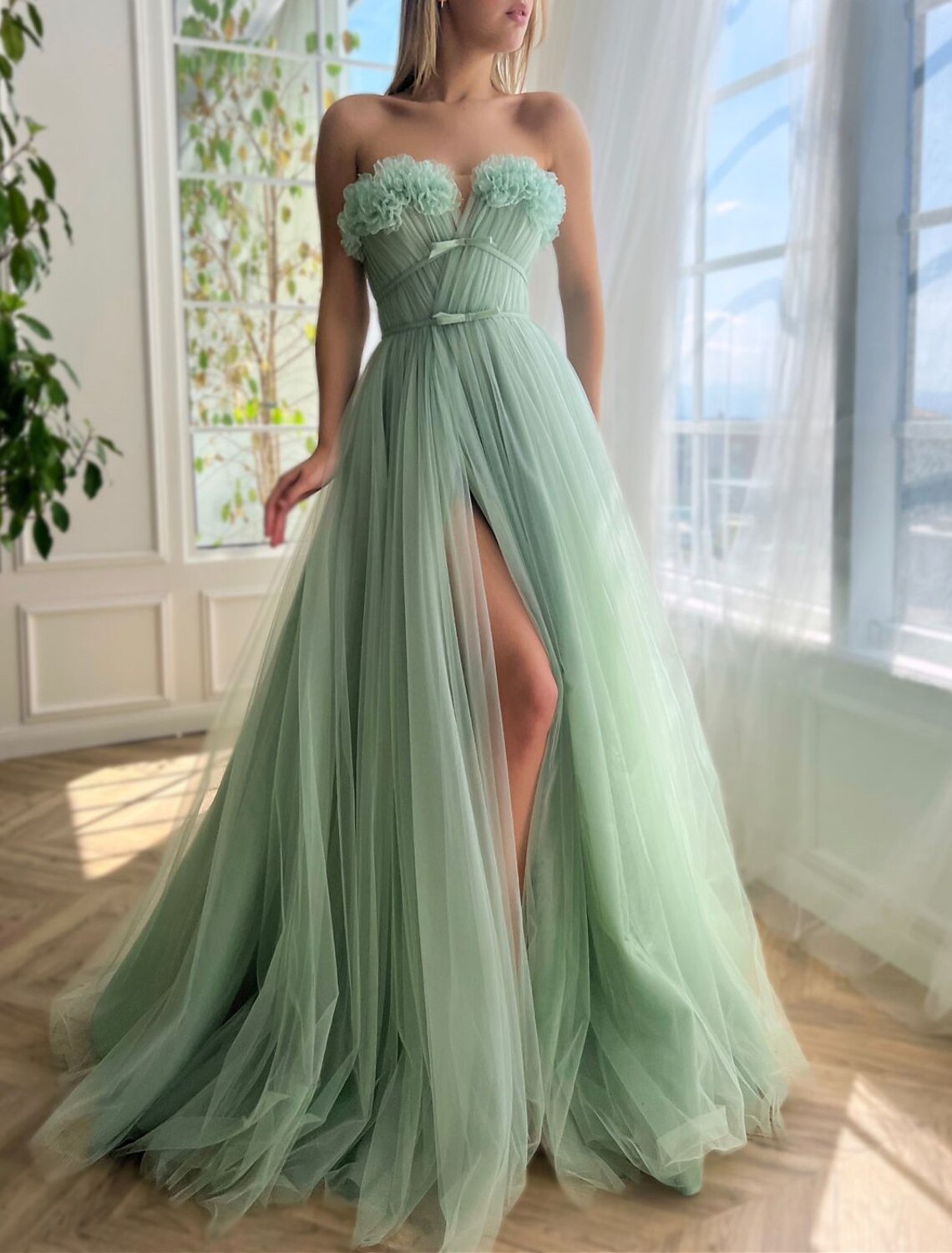 Wholesale A-Line Evening Gown Floral Dress Formal Wedding Guest Court Train Sleeveless Strapless Tulle with Bow(s) Slit