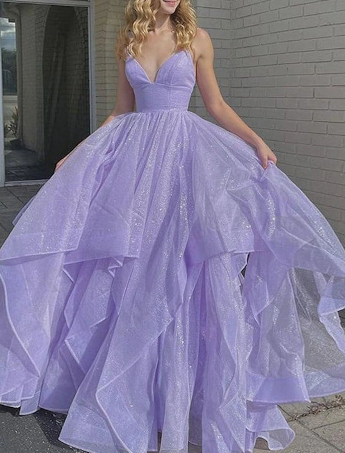 Wholesale  Ball Gown Prom Dresses Glittering Dress Wedding Party Birthday Court Train Sleeveless Spaghetti Strap Tulle Backless with Sequin Ruffles