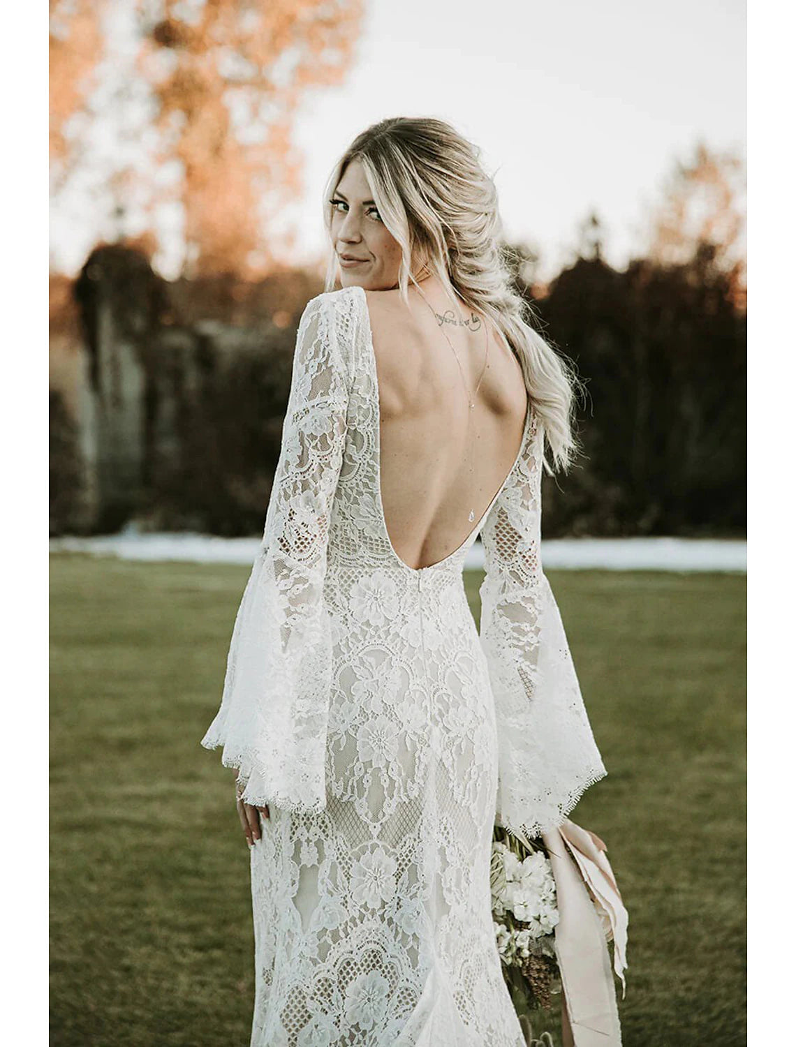 Wholesale  Beach Boho Wedding Dresses Mermaid / Trumpet V Neck Long Sleeve Court Train Lace Bridal Gowns With Appliques Solid