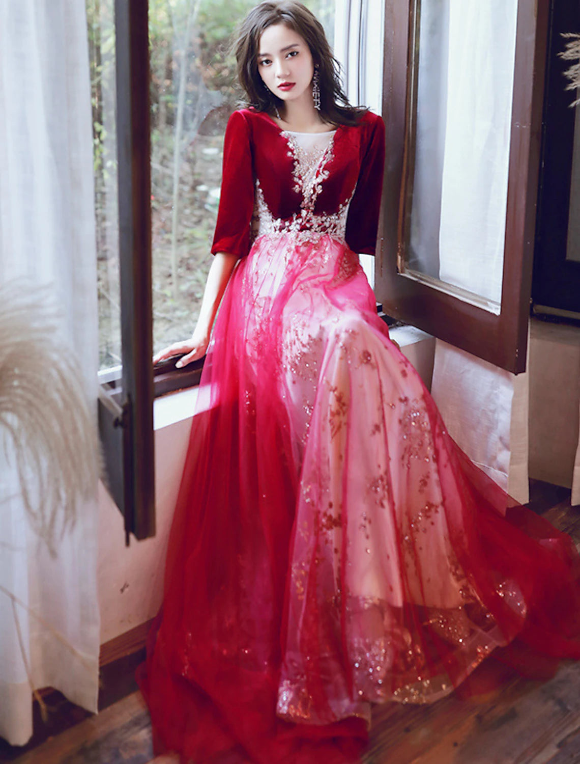 Wholesale  A-Line Glittering Cut Out Party Wear Formal Evening Dress Illusion Neck Half Sleeve Floor Length Velvet with Sequin Appliques