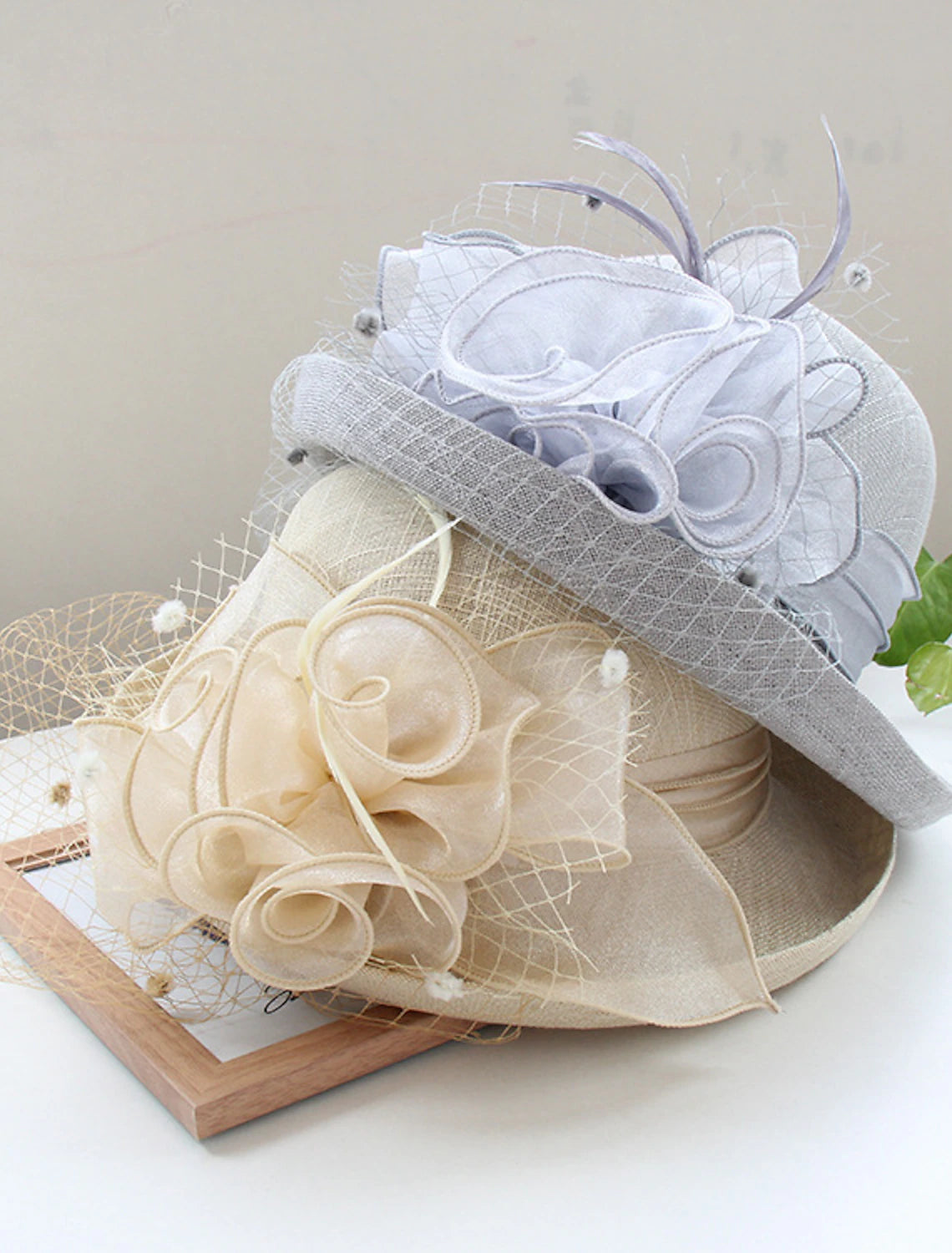 Wholesale Hats Headwear Polyester Organza Bucket Hat Straw Hat Sun Hat Casual Holiday Luxury Elegant With Feather Floral Headpiece Headwear