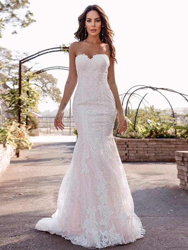 Wholesale Trumpet/Mermaid Sweetheart Sleeveless Lace Applique Sweep/Brush Train Wedding Dresses