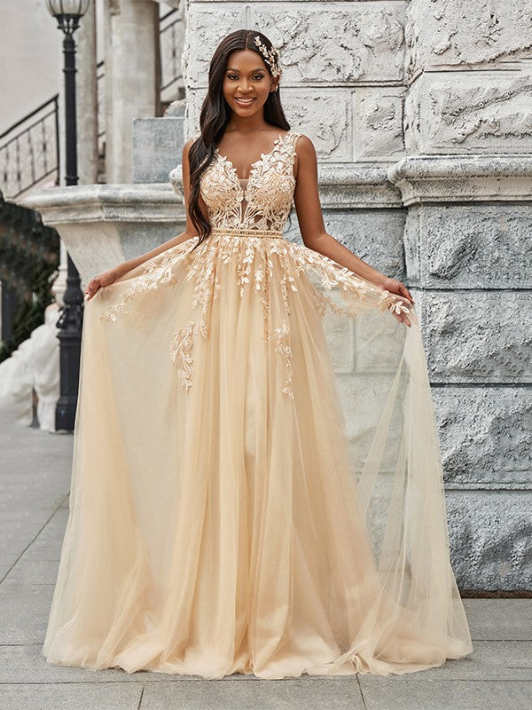 Wholesale A-Line/Princess Sleeveless Tulle V-neck Applique Sweep/Brush Train Wedding Dresses