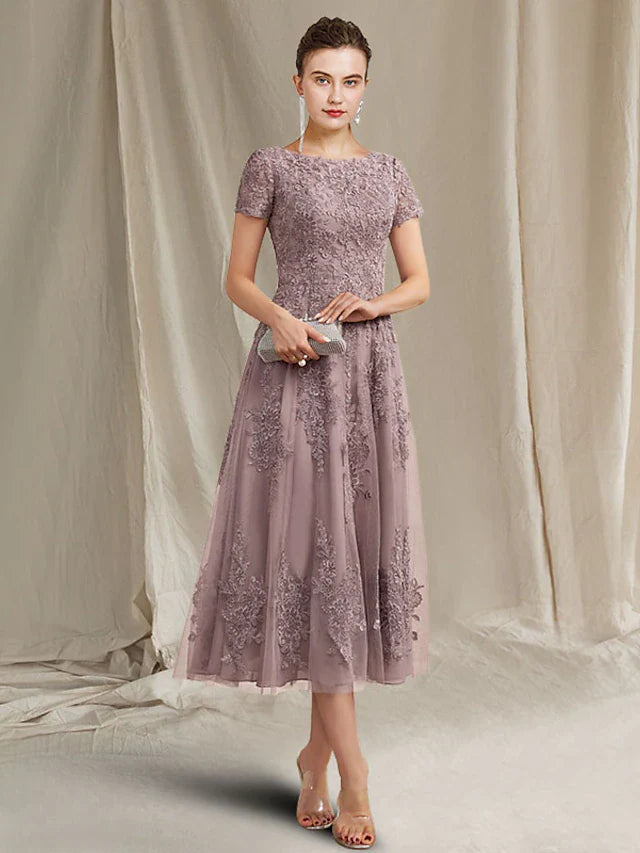 Wholesale A-Line Mother of the Bride Dress Elegant Jewel Neck Tea Length Lace Tulle Short Sleeve with Appliques