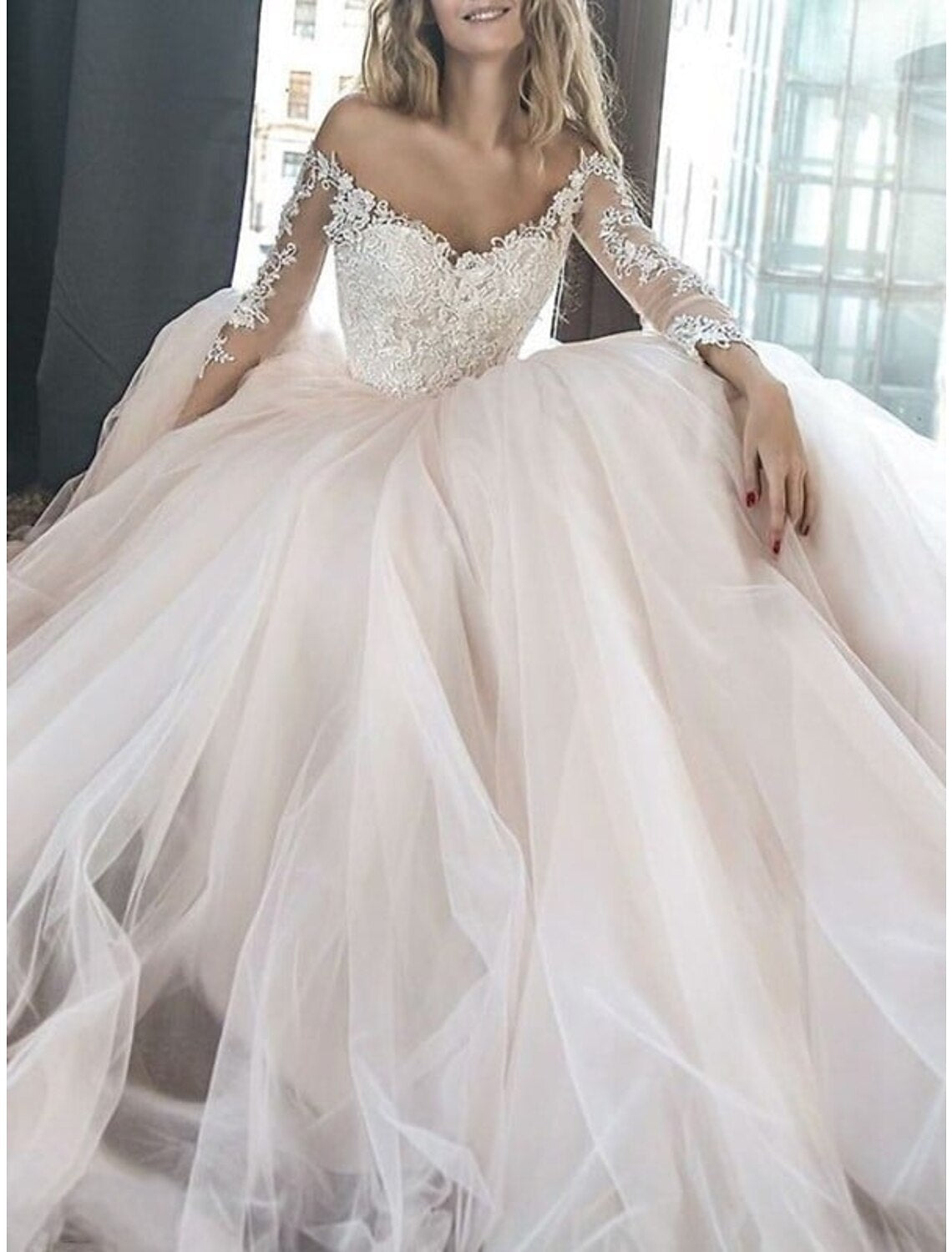 Wholesale Wedding Dresses in Color Formal Wedding Dresses Ball Gown Off Shoulder Long Sleeve Court Train Satin Bridal Gowns With Appliques