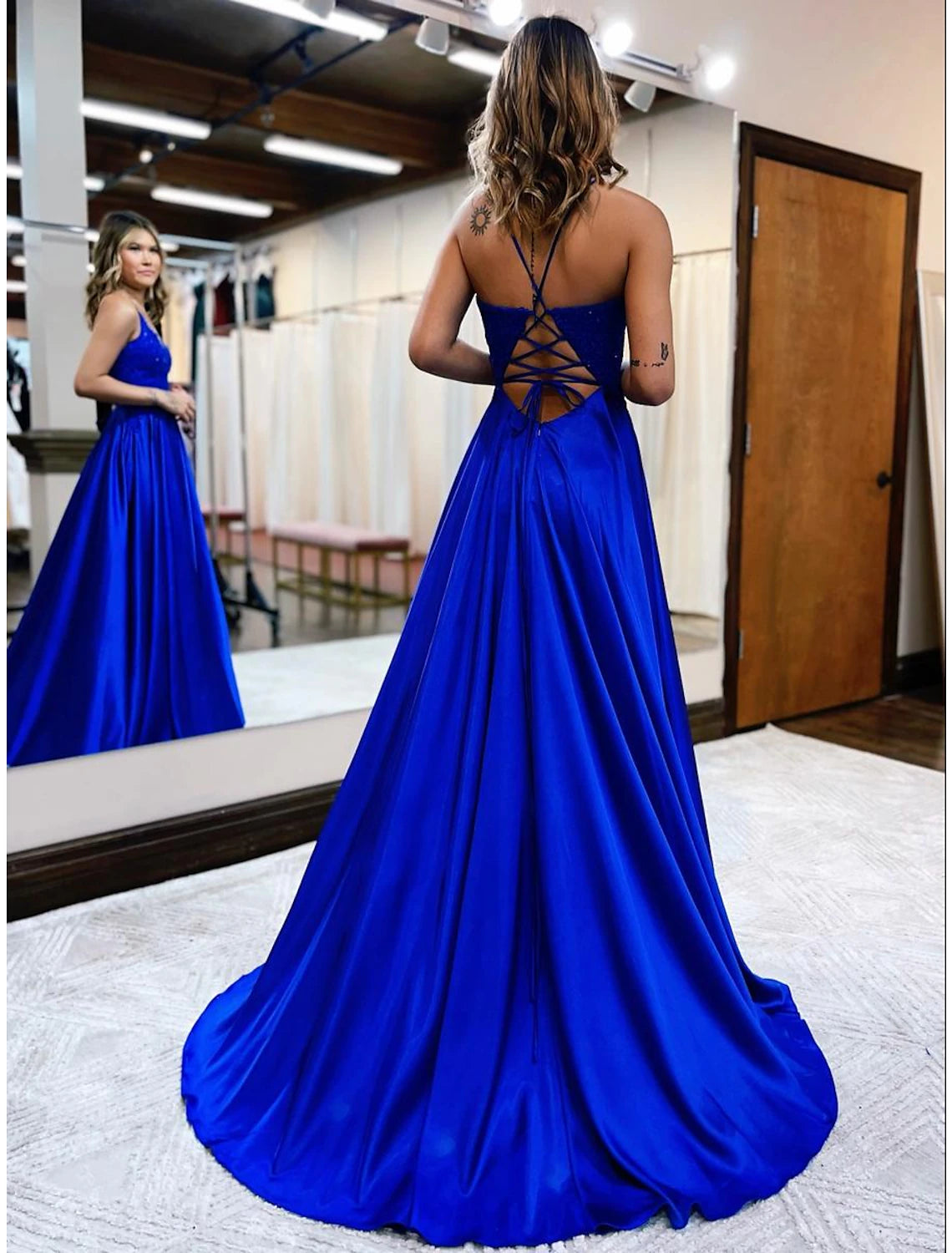 Wholesale  A-Line Prom Dresses Empire Dress Formal Wedding Party Court Train Sleeveless V Neck Satin Backless with Beading Appliques