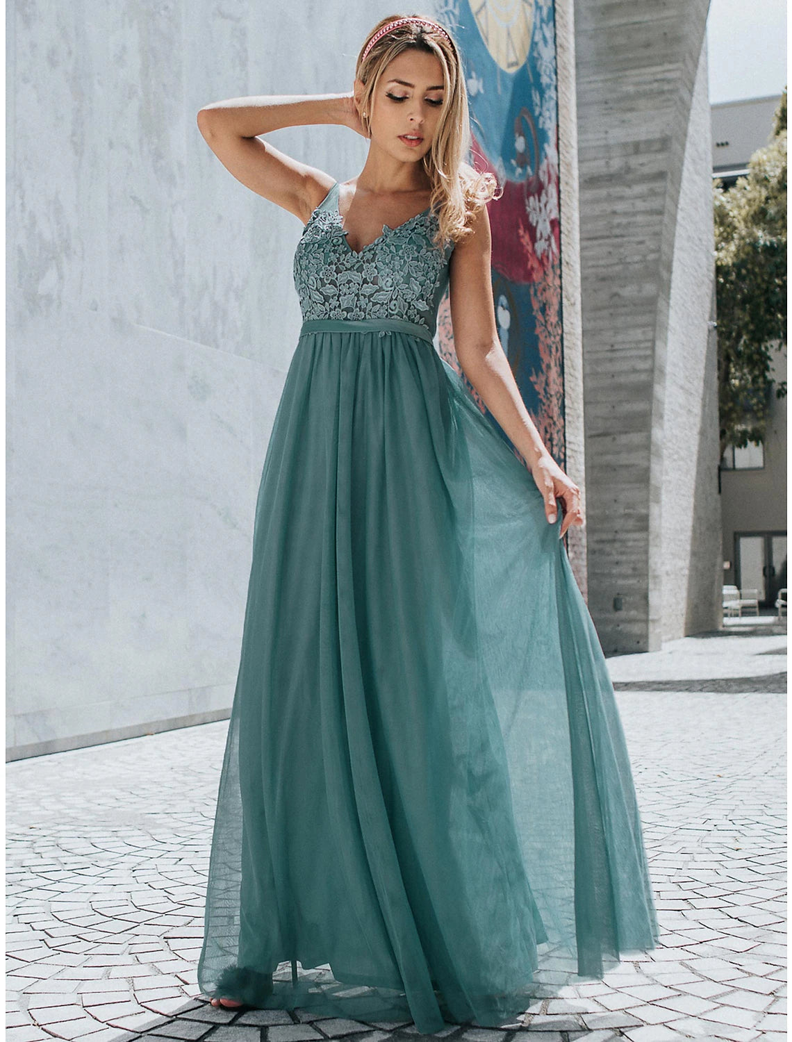 Wholesale  A-Line Empire Holiday Prom Dress V Neck V Back Sleeveless Floor Length Chiffon with Appliques