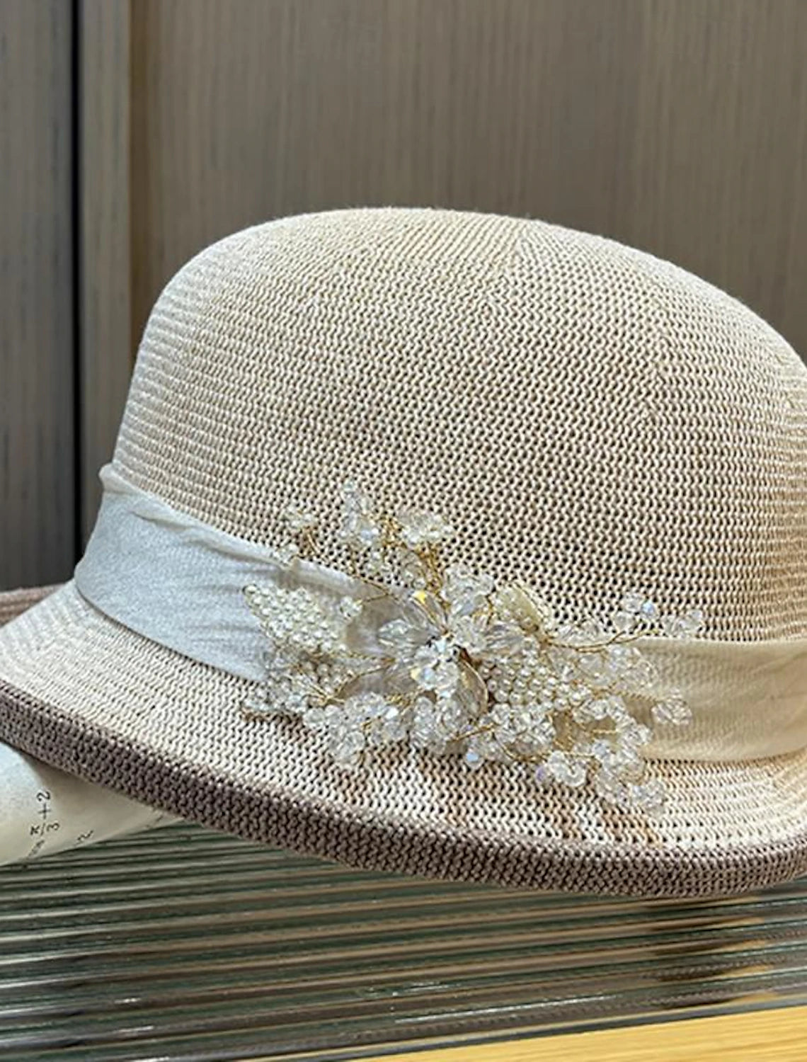 Wholesale Fascinators Hats Headwear Acrylic / Cotton Straw Bowler / Cloche Hat Bucket Hat Straw Hat Casual Holiday Elegant Vintage With Rhinestone Bows Headpiece Headwear