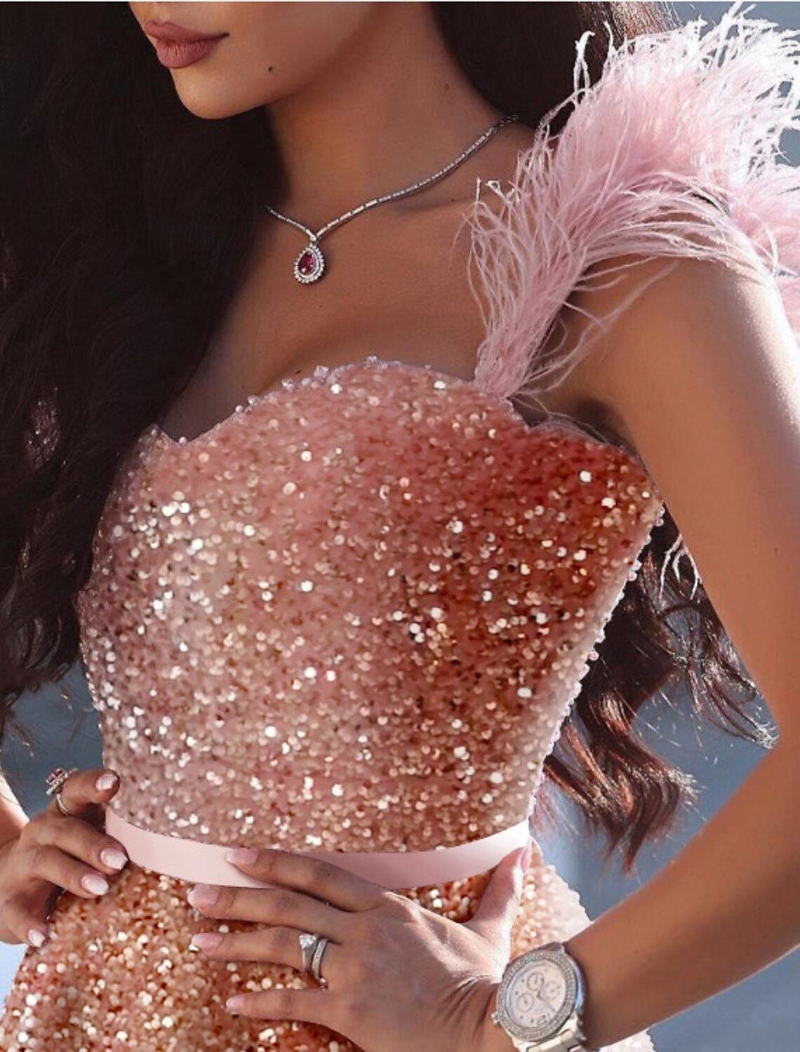 Wholesale A-Line Glittering Sexy Homecoming Cocktail Party Dress Sweetheart Neckline Sleeveless Short / Mini Sequined with Feather Sequin