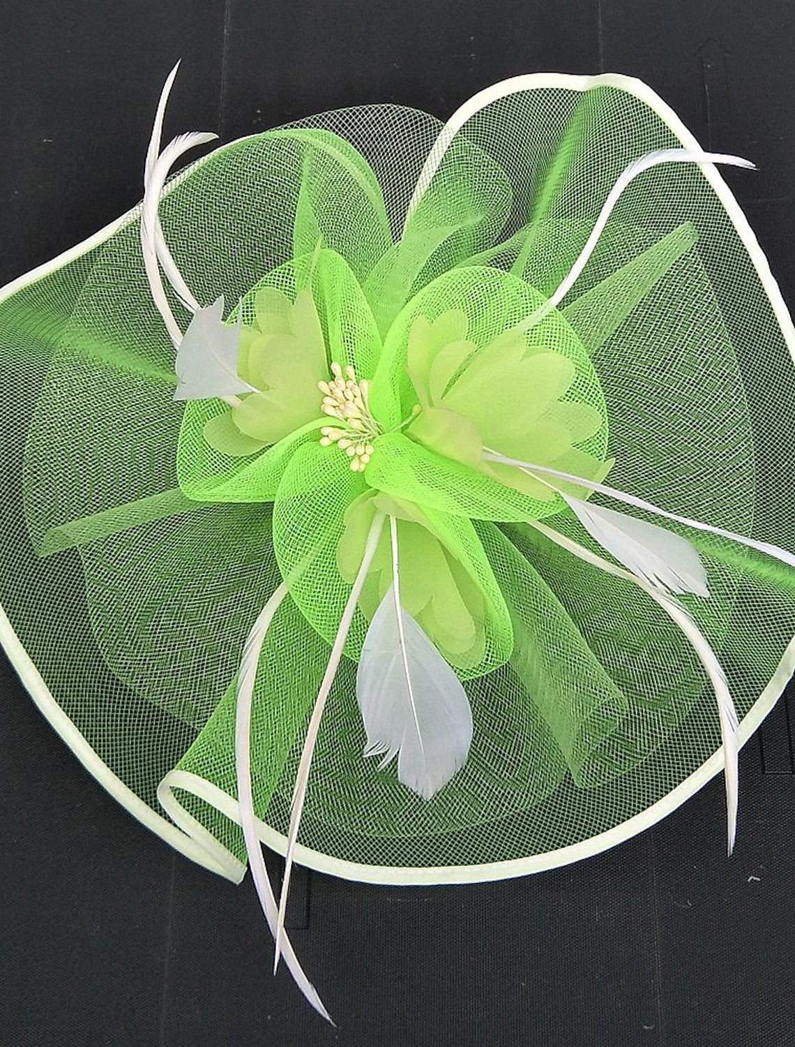 Wholesale Tulle / Feather / Net Kentucky Derby Hat / Fascinators / Hats with 1 Piece Wedding / Special Occasion / Tea Party Headpiece