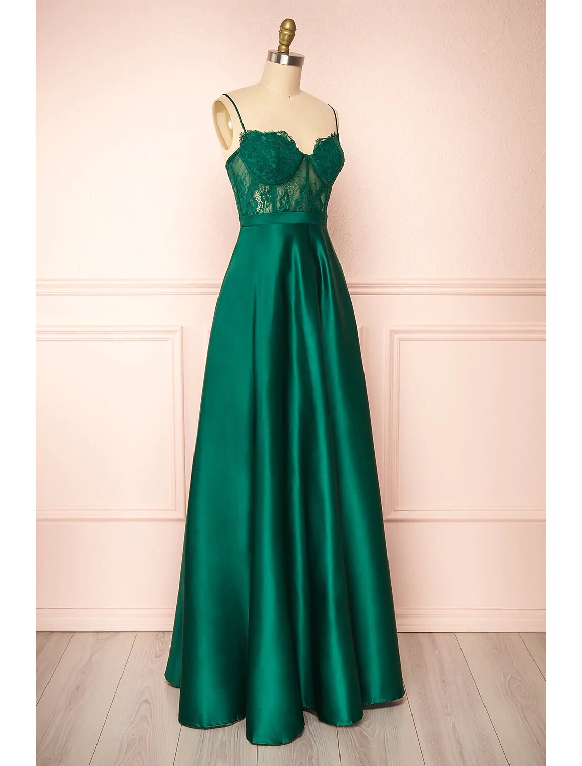 Wholesale  A-Line Prom Dresses See Through Dress Formal Prom Floor Length Sleeveless Sweetheart Satin Backless with Appliques