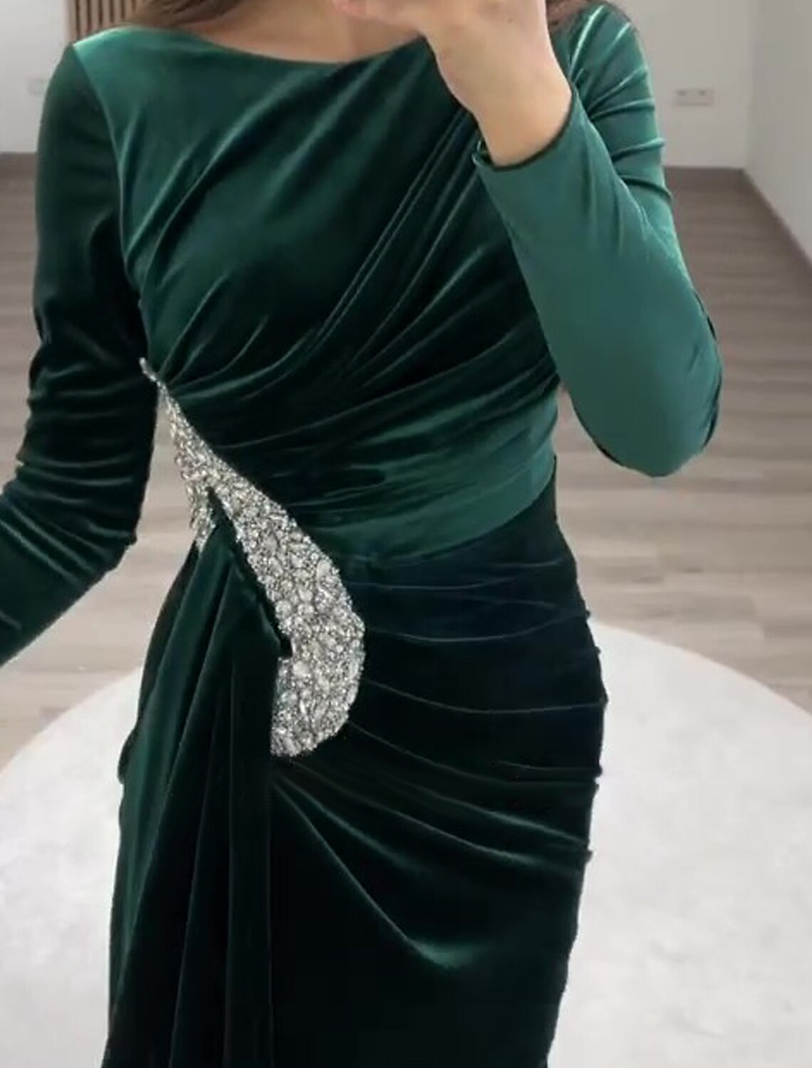 Wholesale Sheath Evening Gown Vintage Black Dress Plus Size Formal Velvet Christmas Red Green Dress Floor Length Long Sleeve Off Shoulder Fall Wedding Reception with Rhinestone Slit