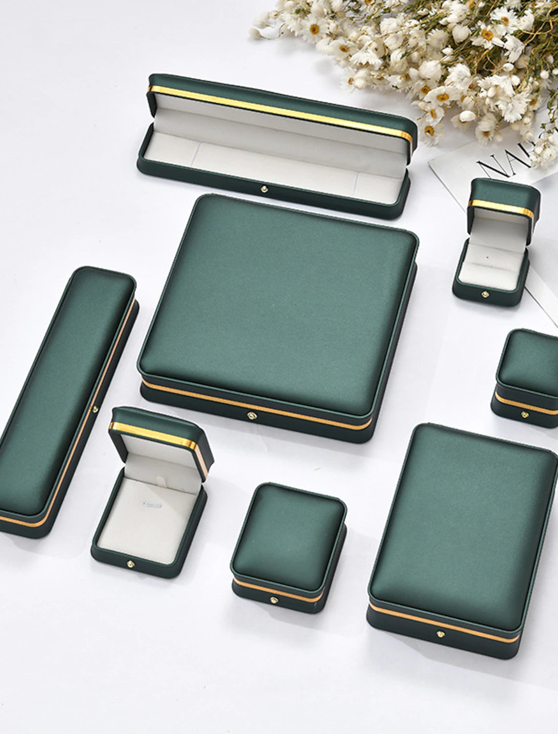 Wholesale Premium Gold Edge Jewelry Box Jewelry Box Gift Box Ring Pendant Bracelet Necklace Pearl Box