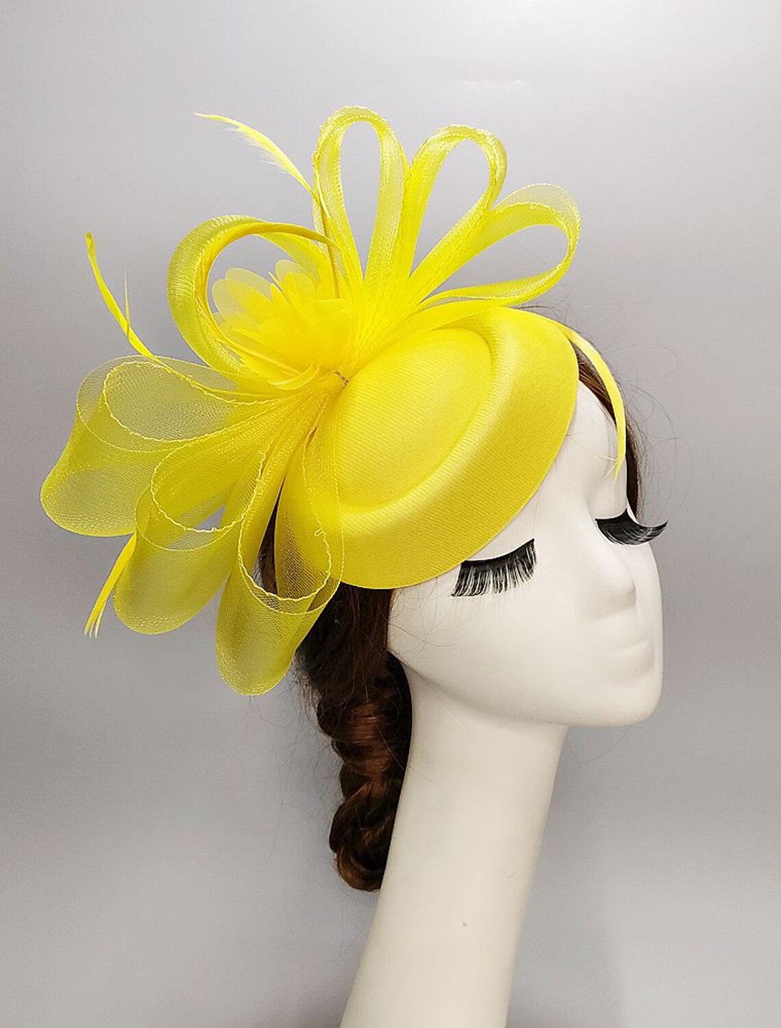 Wholesale Fascinators Kentucky Derby Hat Feathers Net Pillbox Hat Ladies Day Melbourne Cup Cocktail Royal Astcot Headpieces With Feather Cap Headpiece Headwear