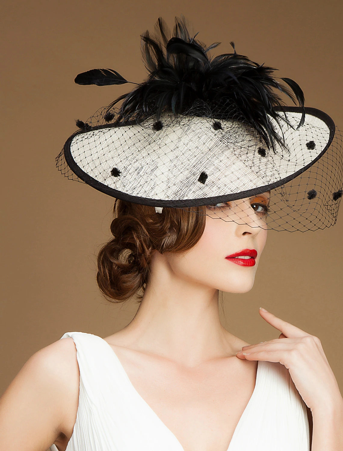 Wholesale Headbands Fascinators Kentucky Derby Hat 100% Linen Bucket Hat Saucer Hat Special Occasion Party / Evening Cocktail Royal Astcot With Feather Headpiece Headwear