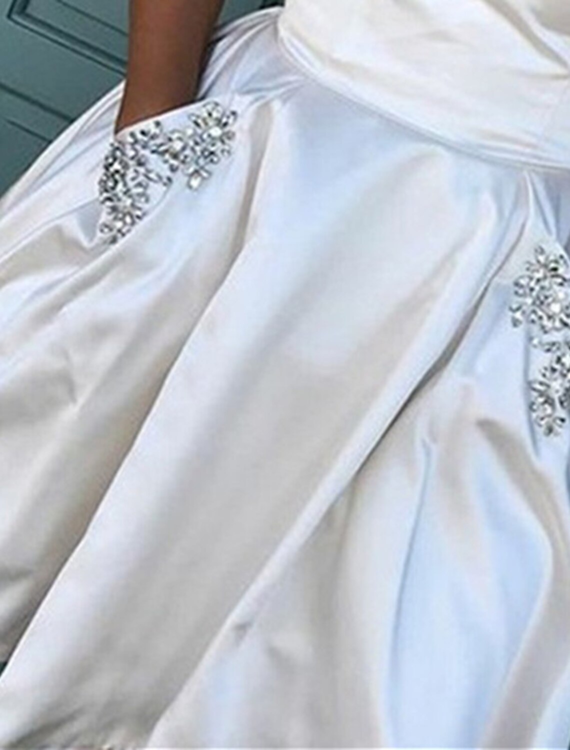 Wholesale A-Line Homecoming Dresses Little White Dresses Dress Holiday Graduation Short / Mini Sleeveless Strapless Pocket Satin with Rhinestone