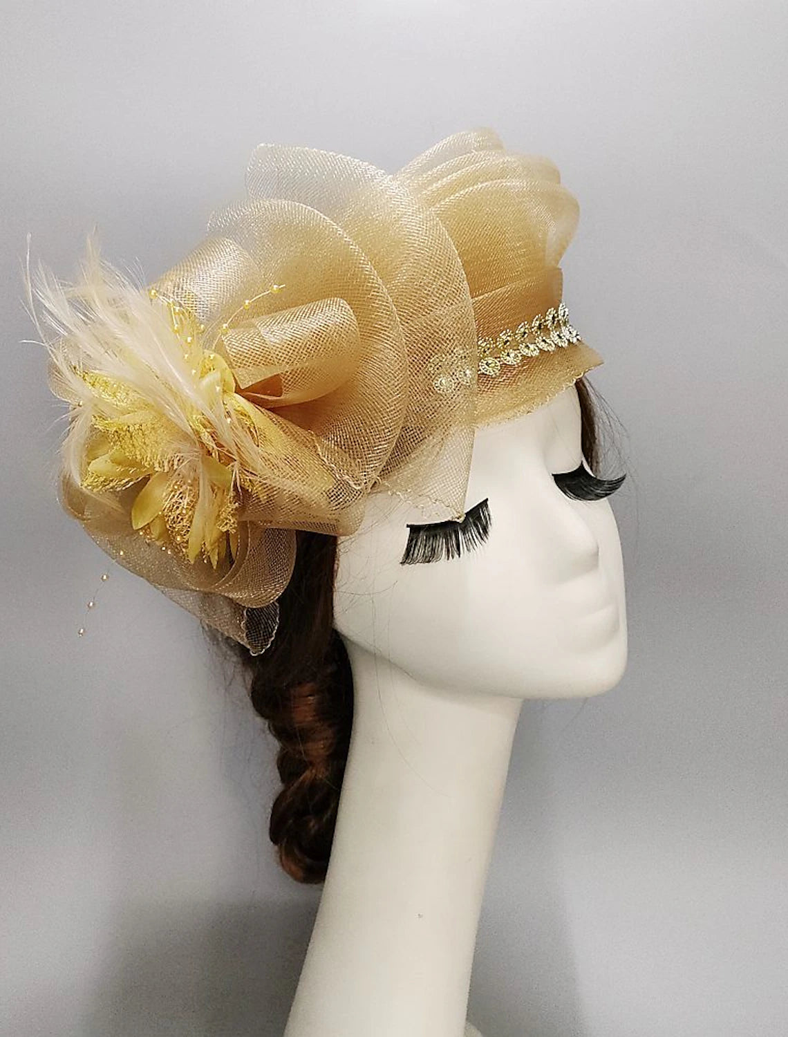 Wholesale Fascinators Kentucky Derby Hat Feathers Net Ladies Day Melbourne Cup Cocktail Royal Astcot Headpieces With Feather Cap Headpiece Headwear