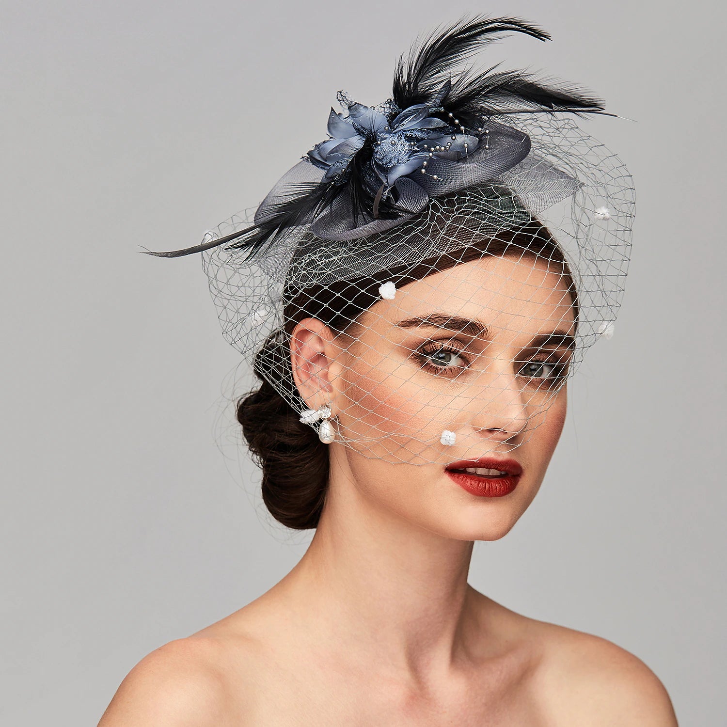 Wholesale Elegant Fascinators Hats Linen Net Mesh Headpiece Kentucky Derby Hat with Clip Headband Feather Floral Flower Mesh Net Wedding Evening Party Horse Race Ladies Day Headpiece Headwear