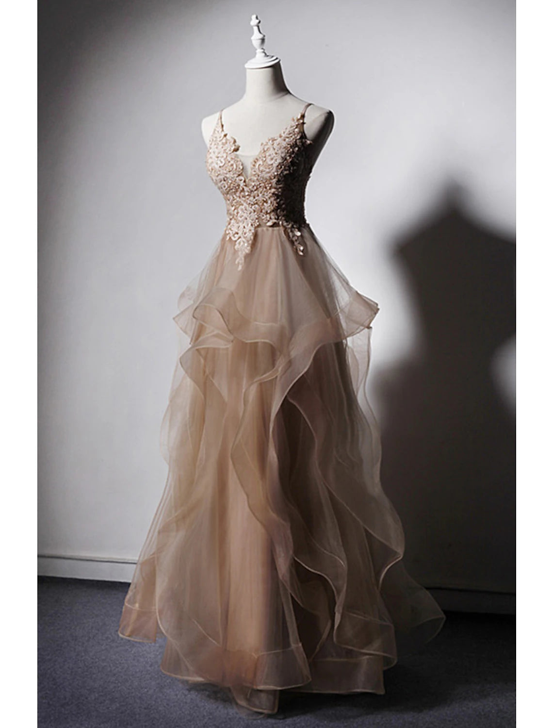 Wholesale A-Line Prom Dresses Open Back Dress Formal Wedding Party Floor Length Sleeveless Spaghetti Strap Lace with Ruffles Appliques