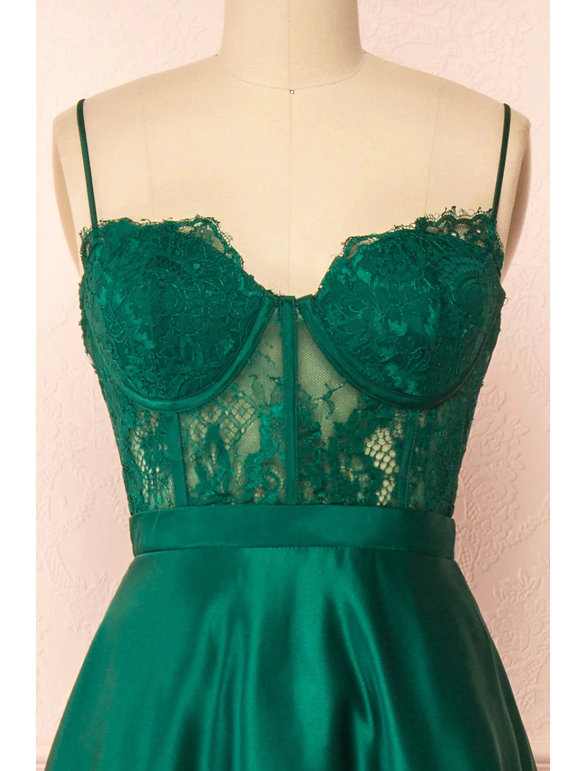 Wholesale  A-Line Prom Dresses See Through Dress Formal Prom Floor Length Sleeveless Sweetheart Satin Backless with Appliques