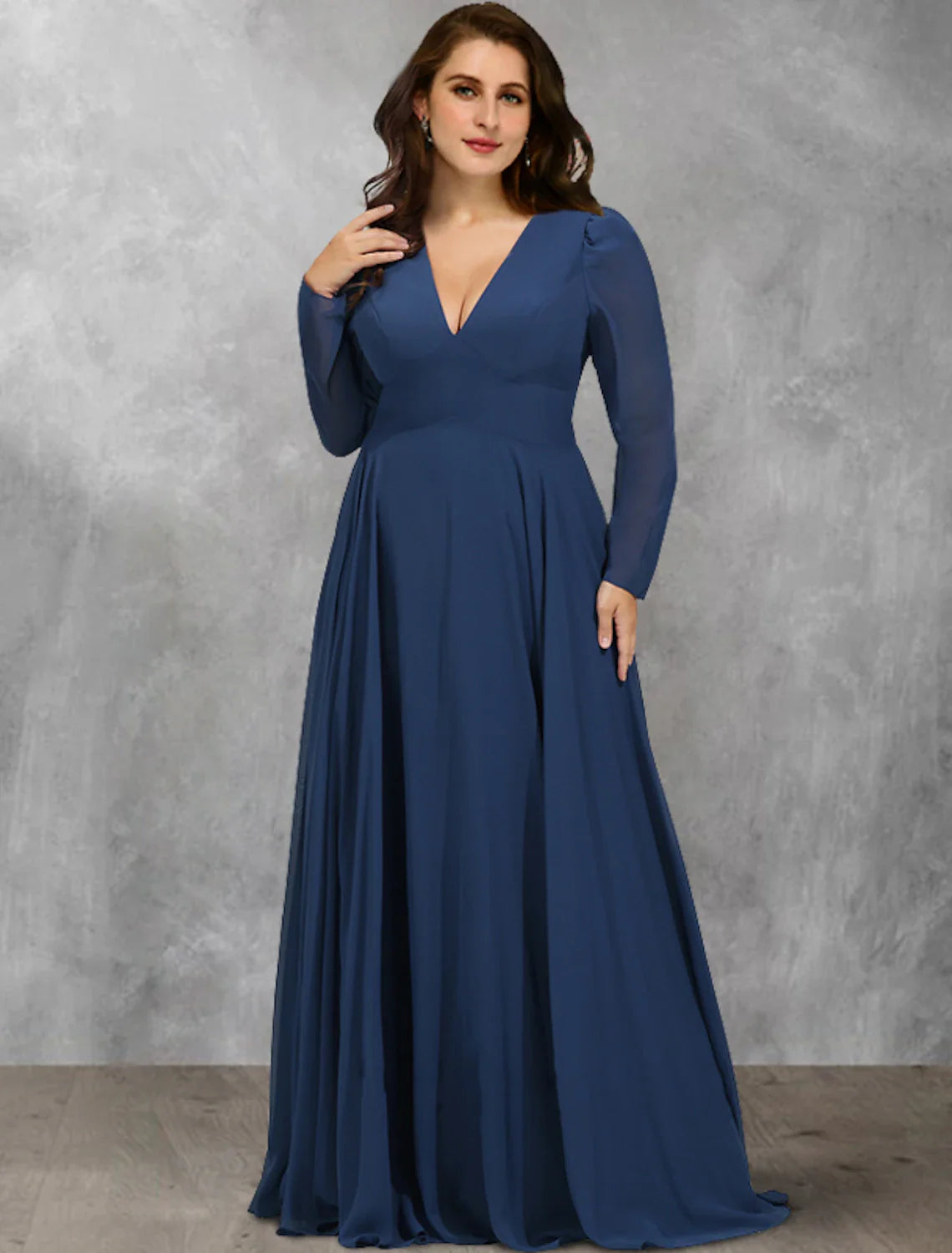 Wholesale A-Line Mother of the Bride Dresses Plus Size Hide Belly Curve Vintage Dress Formal Floor Length Long Sleeve V Neck Chiffon with Pleats Ruffles