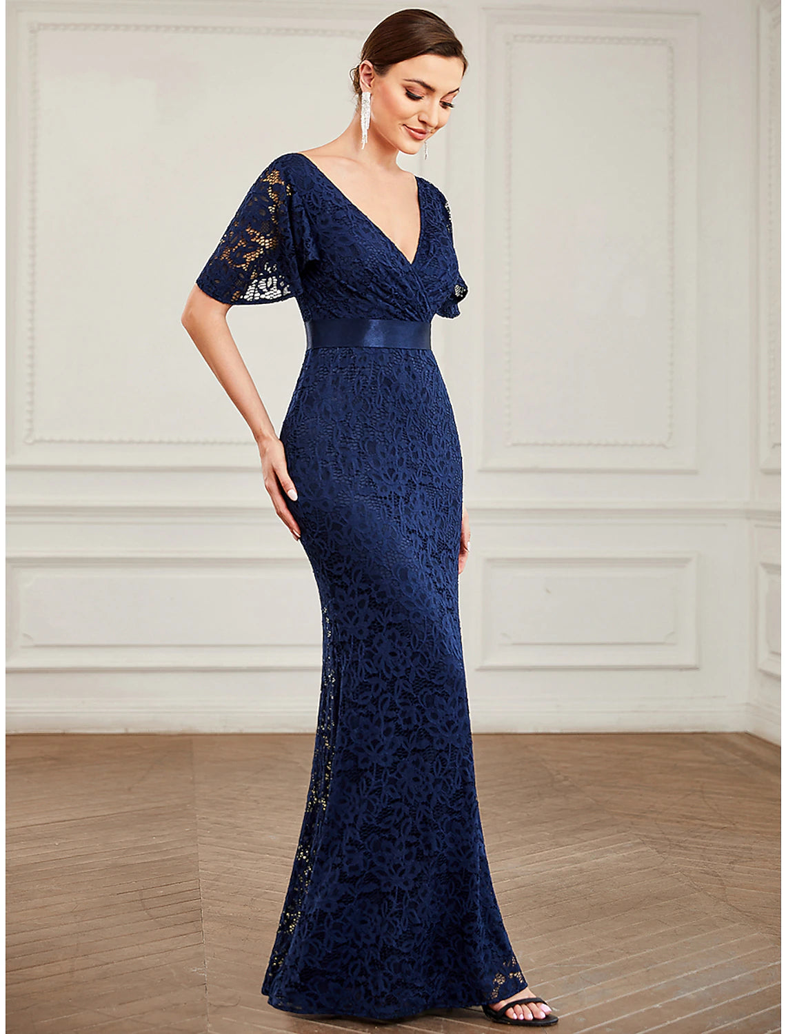 Wholesale  Mermaid / Trumpet Evening Gown Vintage Dress Wedding Guest Wedding Party Floor Length Short Sleeve V Neck Lace V Back with Sash / Ribbon