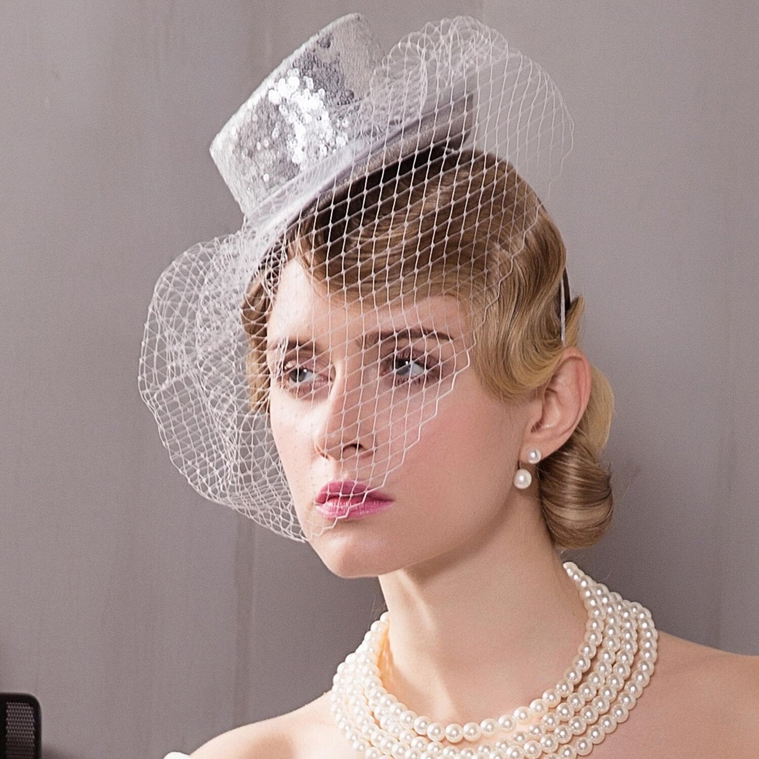 Wholesale Headbands Hats Headwear Tulle Nonwoven Bowler / Cloche Hat Saucer Hat Top Hat Wedding Tea Party Elegant British With Face Veil Headpiece Headwear