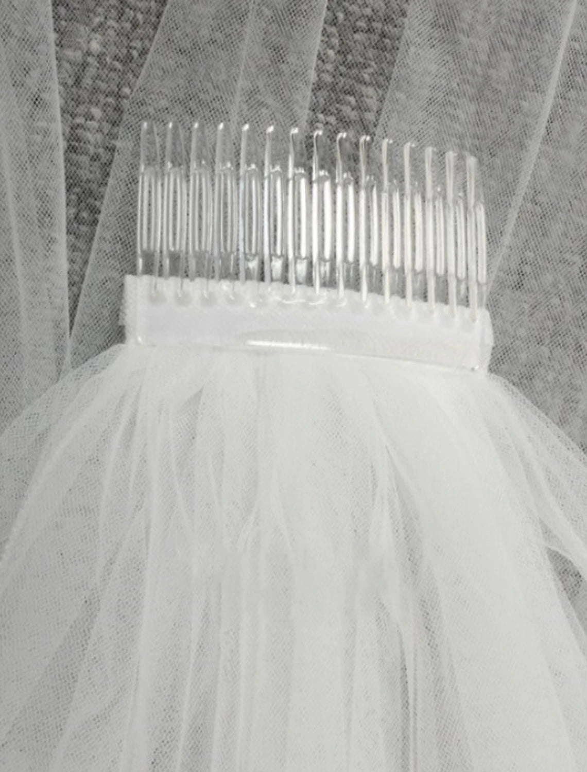 Wholesale Two-tier Simple / Classic Style Wedding Veil Shoulder Veils with Pure Color 27.56 in (70cm) Tulle