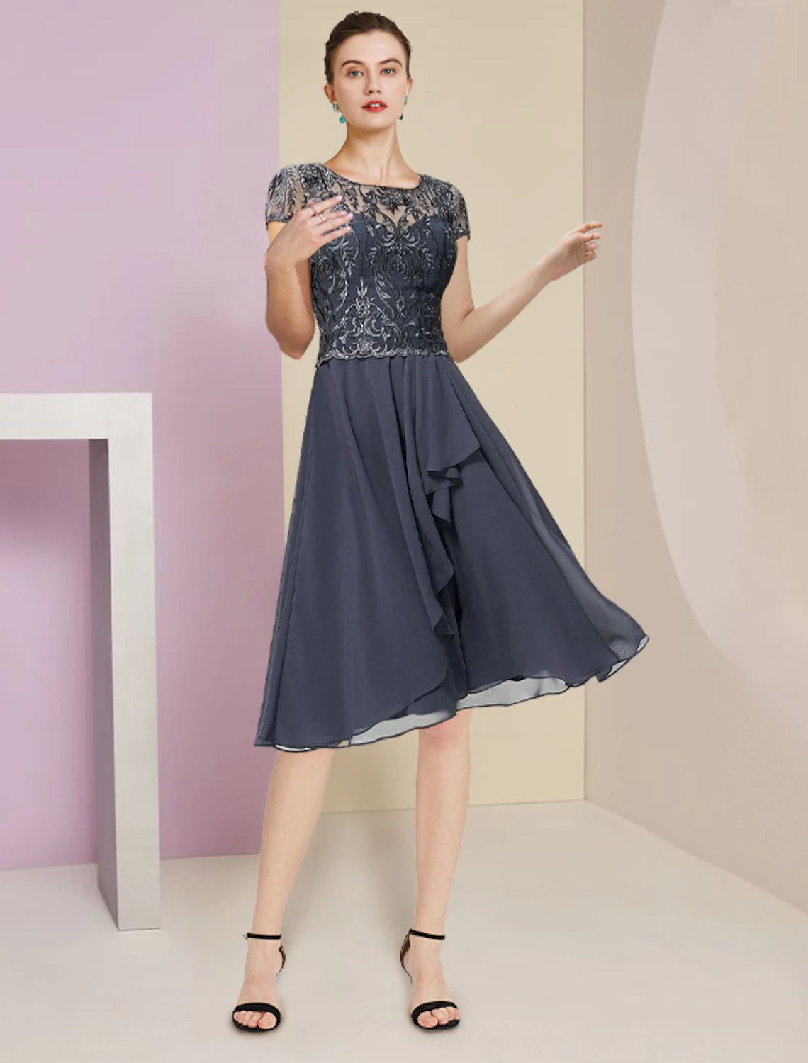 Wholesale  Two Piece A-Line Mother of the Bride Dress Formal Wedding Guest Vintage Elegant Scoop Neck Knee Length Chiffon Lace Short Sleeve Wrap Included with Pleats Appliques