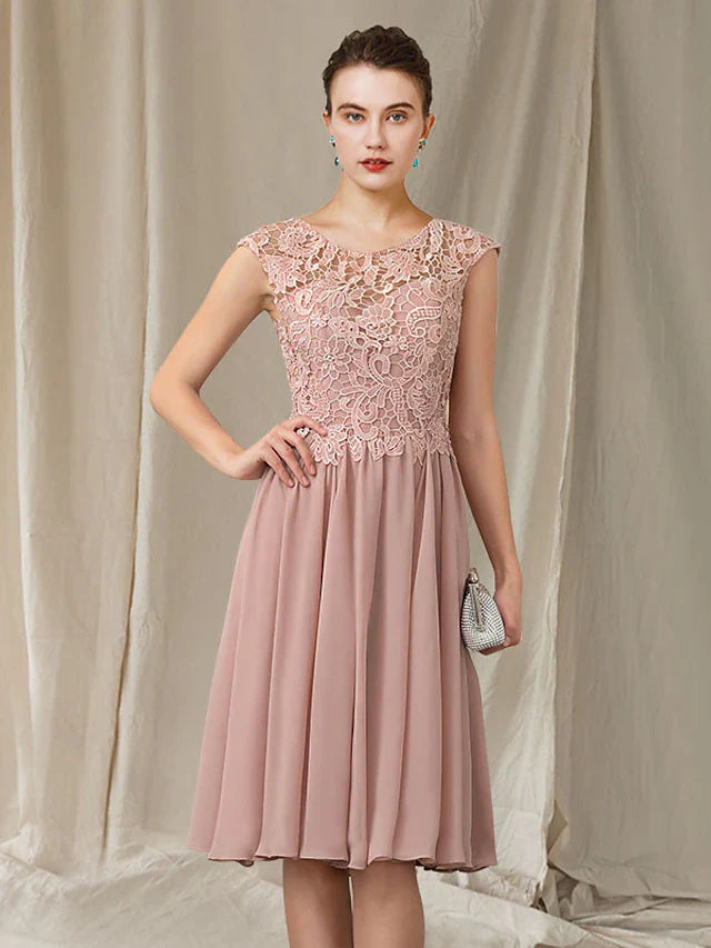 Wholesale A-Line Mother of the Bride Dress Elegant Jewel Neck Knee Length Chiffon Lace Sleeveless with Pleats Appliques