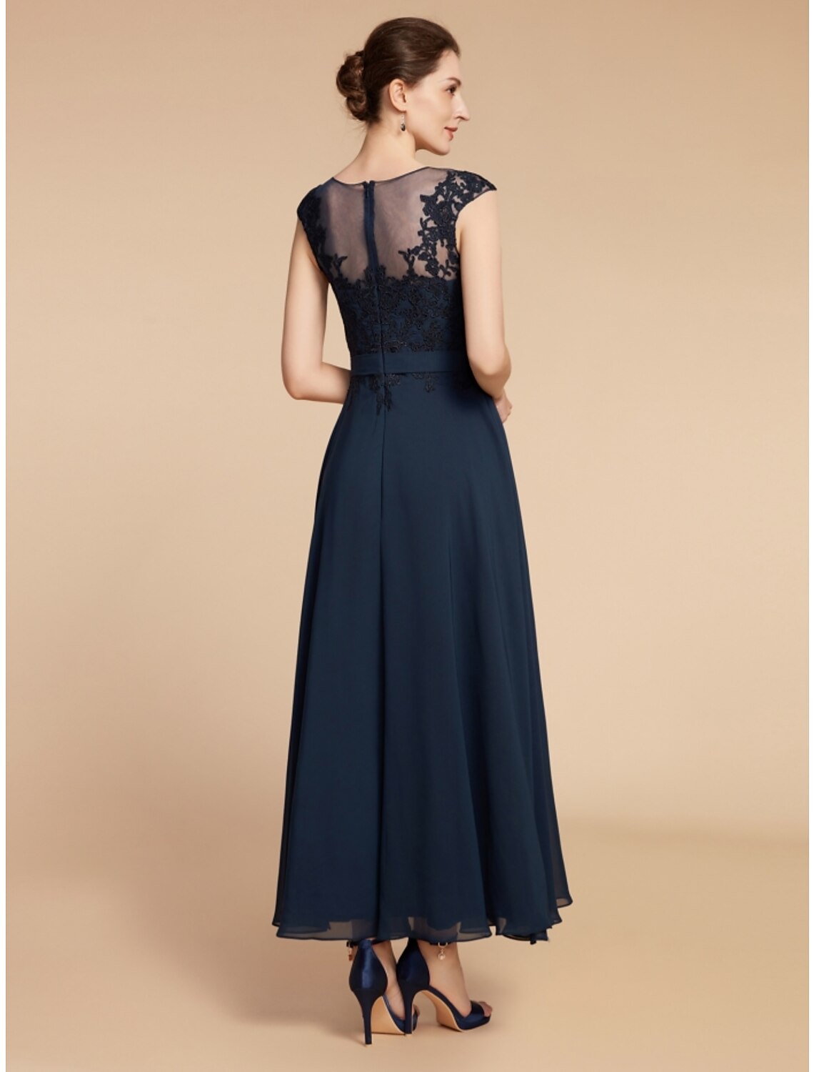 Wholesale A-Line Mother of the Bride Dress Wedding Guest Elegant Jewel Neck Ankle Length Chiffon Lace Long Sleeve with Ruching Solid Color