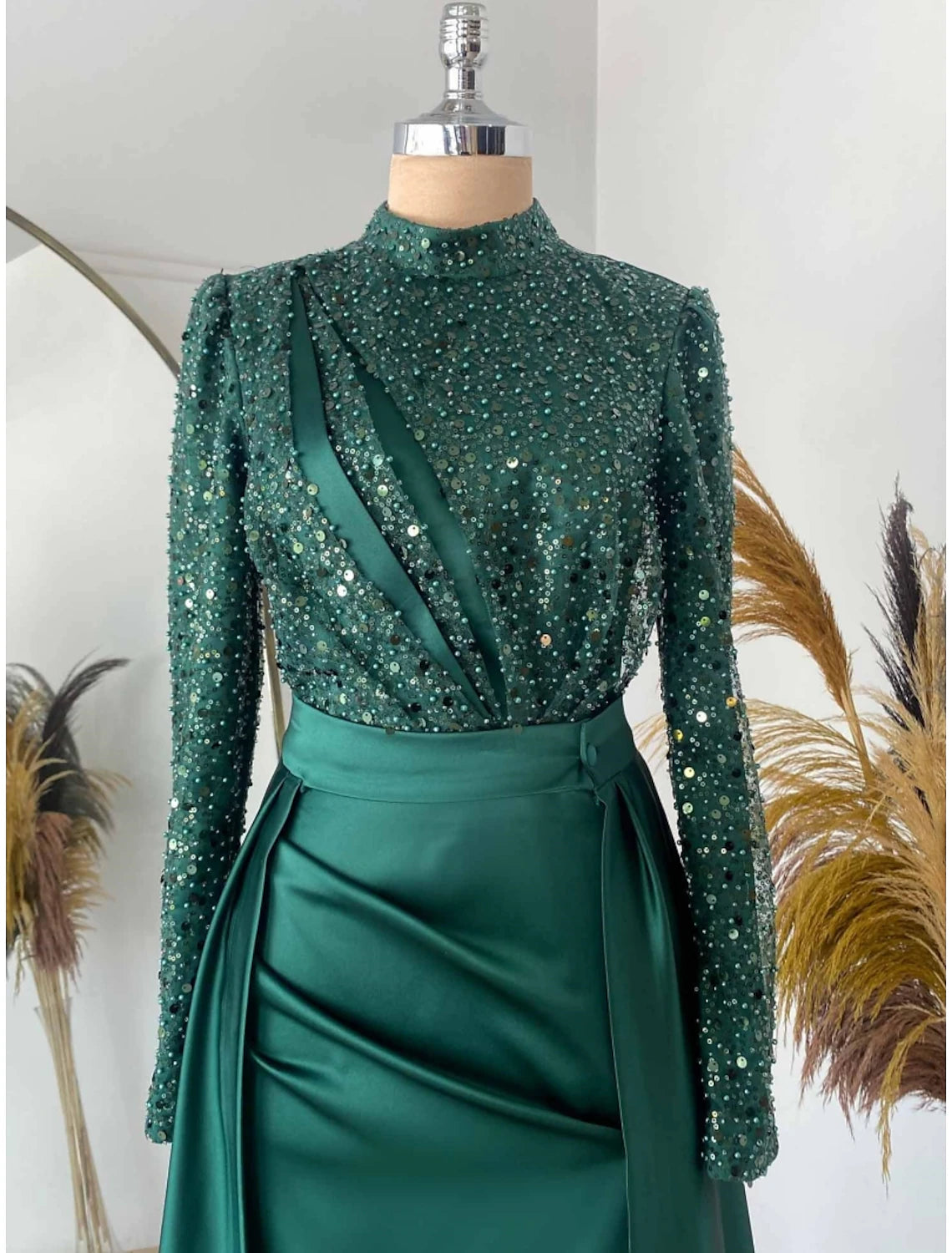 Wholesale Sheath Formal Dress Evening Gown Christmas Red Green Dress Formal Sweep / Brush Train Long Sleeve Jewel Neck Satin with Pleats Ruched Sequin