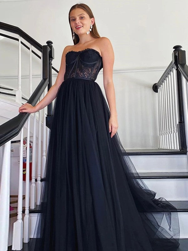 Wholesale A-Line/Princess Tulle Lace Strapless Sleeveless Sweep/Brush Train Dresses