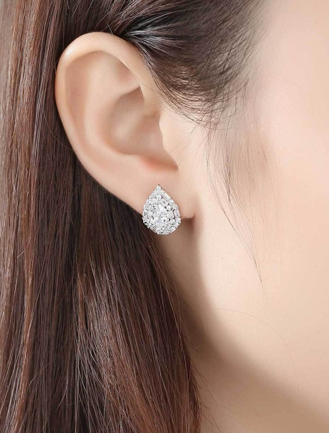 Wholesale Women's Clear Blue Synthetic Diamond Stud Earrings Fine Jewelry Pear Cut Drop Stylish Simple S925 Sterling Silver Earrings Jewelry Blue / White For Wedding Party 1 Pair
