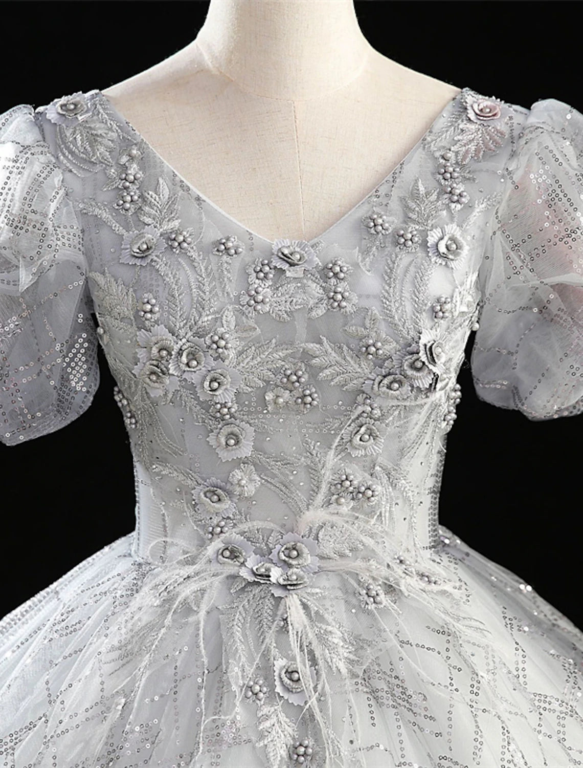 Wholesale Ball Gown Quinceanera Dresses Princess Dress Performance Quinceanera Floor Length Short Sleeve V Neck Polyester with Beading