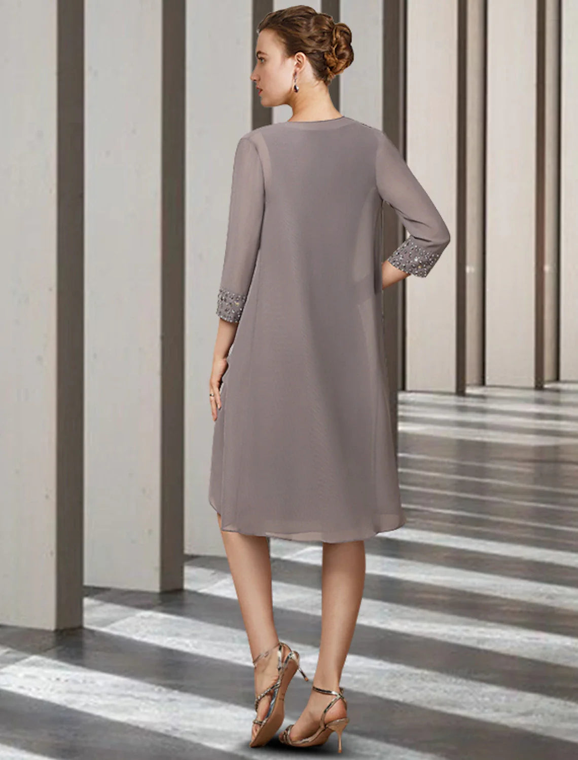 Wholesale Two Piece Sheath / Column Mother of the Bride Dress Elegant Jewel Neck Knee Length Chiffon Sleeveless with Beading