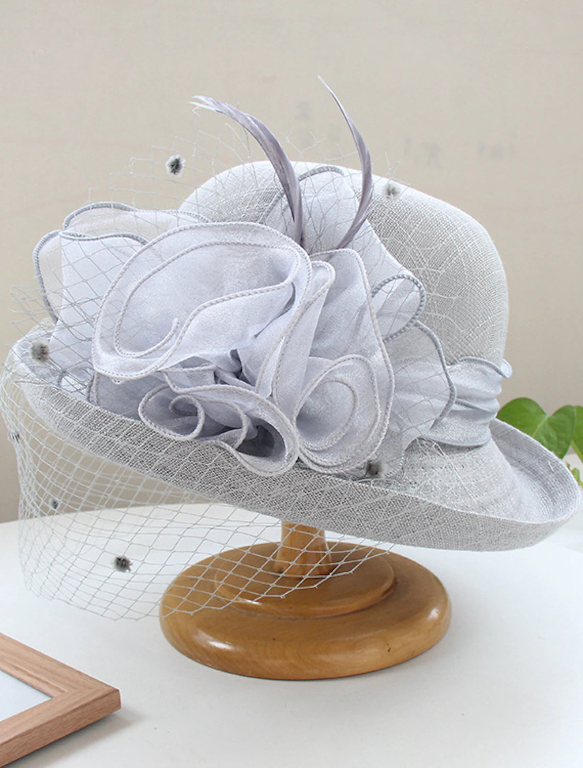 Wholesale Hats Headwear Polyester Organza Bucket Hat Straw Hat Sun Hat Casual Holiday Luxury Elegant With Feather Floral Headpiece Headwear