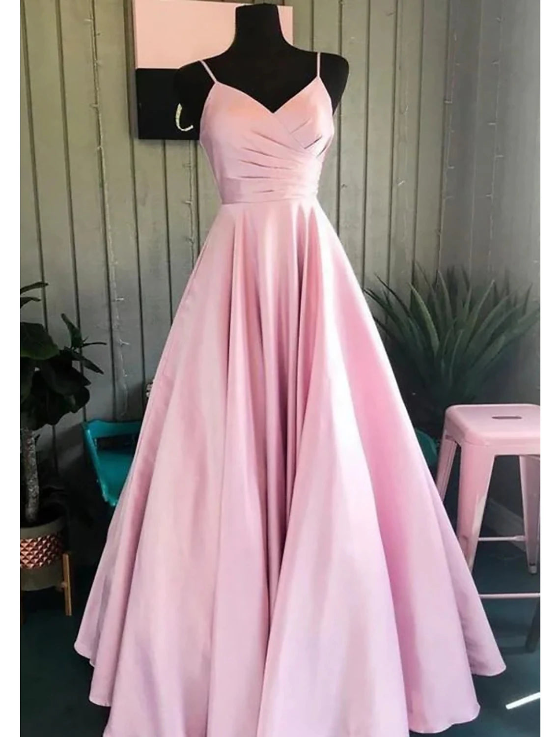 Wholesale  A-Line Prom Dresses Minimalist Dress Formal Wedding Guest Floor Length Sleeveless V Neck Bridesmaid Dress Stretch Satin Backless with Pleats Ruched