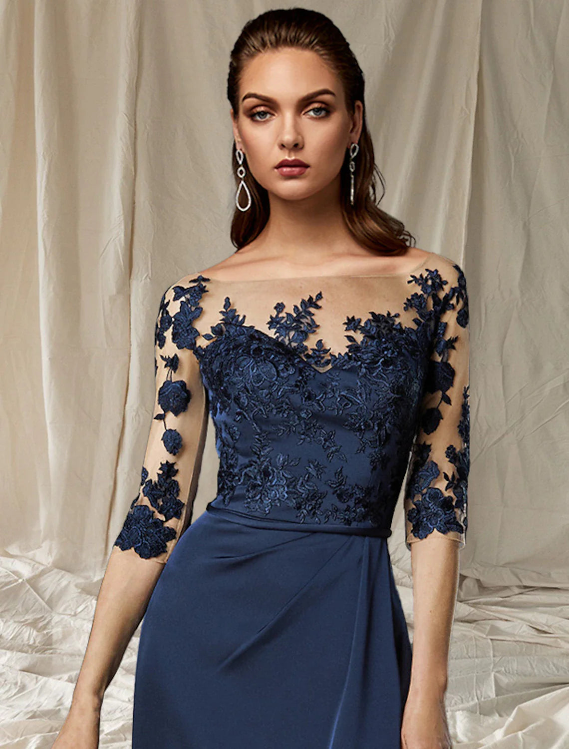 Wholesale Sheath / Column Mother of the Bride Dress Wedding Guest Plus Size Elegant Jewel Neck Sweep / Brush Train Chiffon Half Sleeve with Appliques Fall
