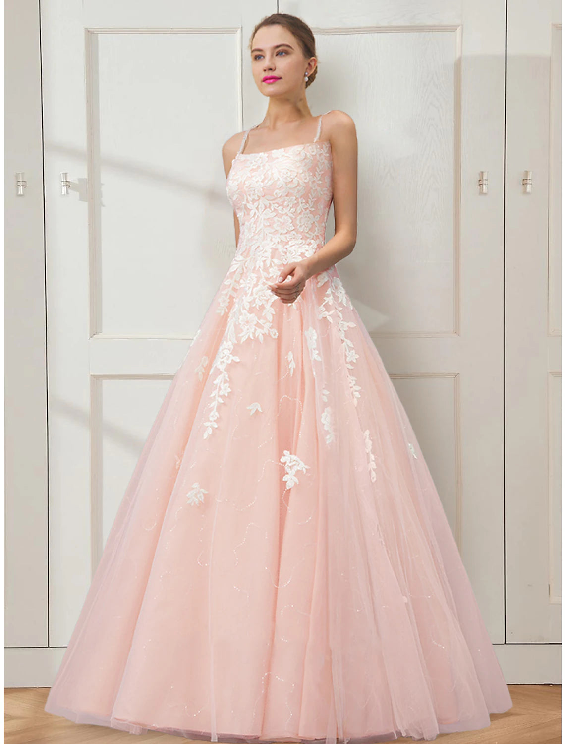 Wholesale  Ball Gown Prom Dresses Floral Dress Masquerade Prom Floor Length Sleeveless Spaghetti Strap Tulle Crisscross Back with Embroidery