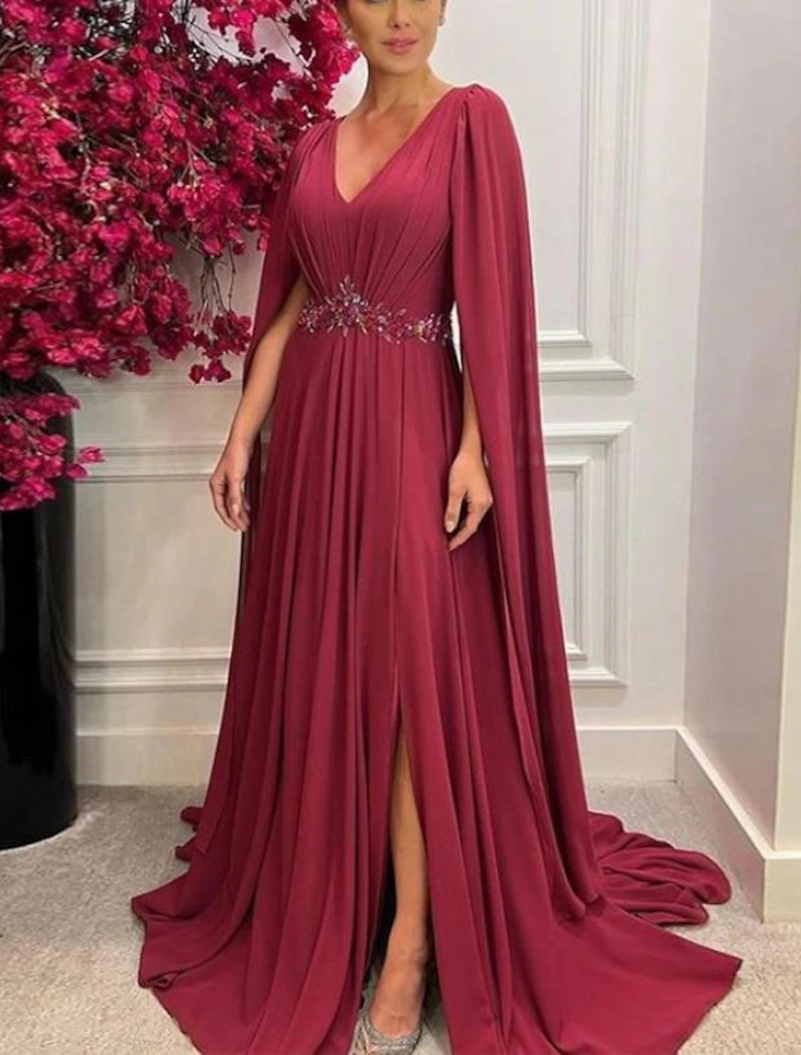 Wholesale A-Line Mother of the Bride Dress Formal Wedding Guest Elegant V Neck Sweep / Brush Train Chiffon Sleeveless with Pleats Split Front Crystal Brooch