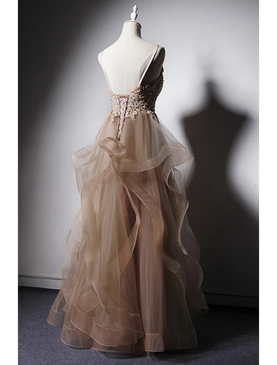 Wholesale A-Line Prom Dresses Open Back Dress Formal Wedding Party Floor Length Sleeveless Spaghetti Strap Lace with Ruffles Appliques