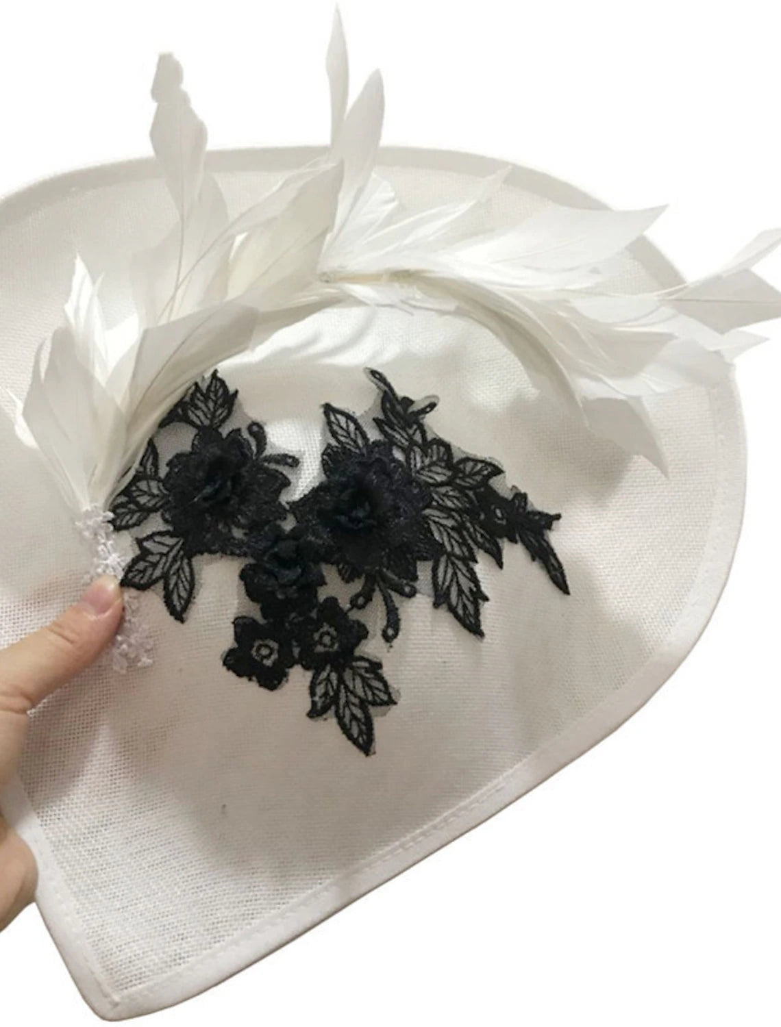 Wholesale Fascinators Hats Headpiece Sinamay Formal Wedding Kentucky Derby Horse Race Church Glam Retro Elegant With Feather Headpiece Headwear