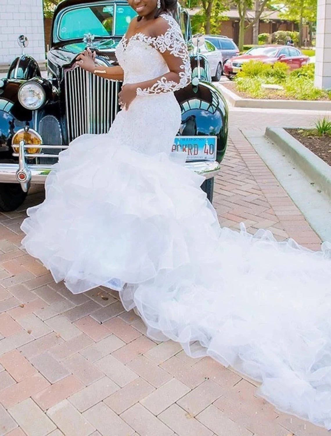 Wholesale Engagement Plus Size Curve Formal Wedding Dresses Mermaid / Trumpet Off Shoulder Long Sleeve Cathedral Train Lace Bridal Gowns With Appliques Solid Color