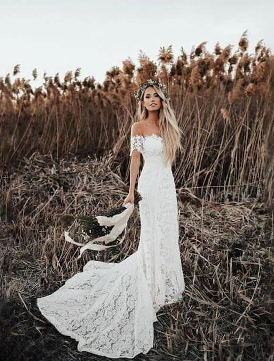 Wholesale  Beach Boho Wedding Dresses Mermaid / Trumpet Off Shoulder Cap Sleeve Chapel Train Lace Bridal Gowns With Appliques Solid