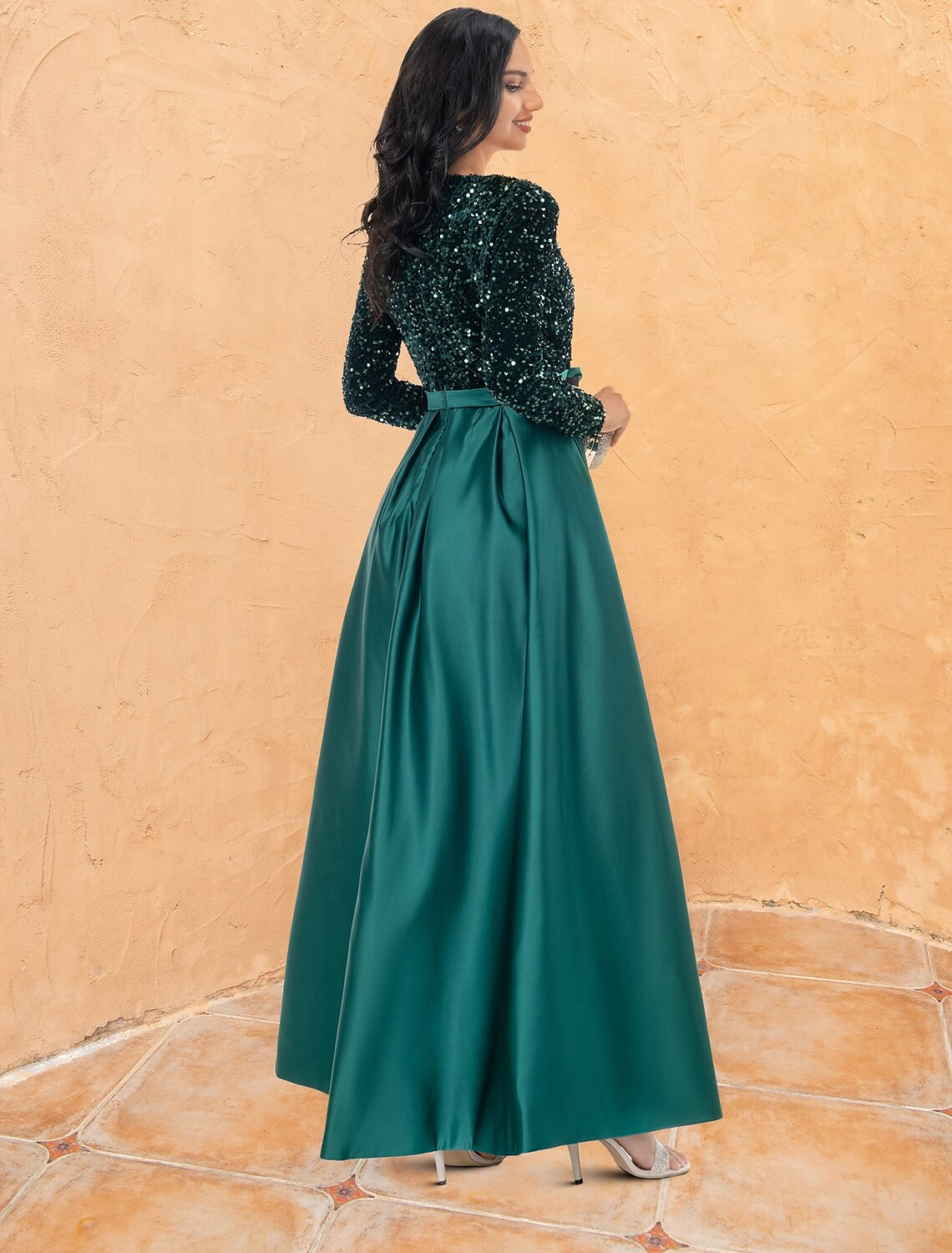 Wholesale Ball Gown Cocktail Dresses Sparkle & Shine Dress Wedding Party Floor Length Long Sleeve V Neck Sequined with Sequin